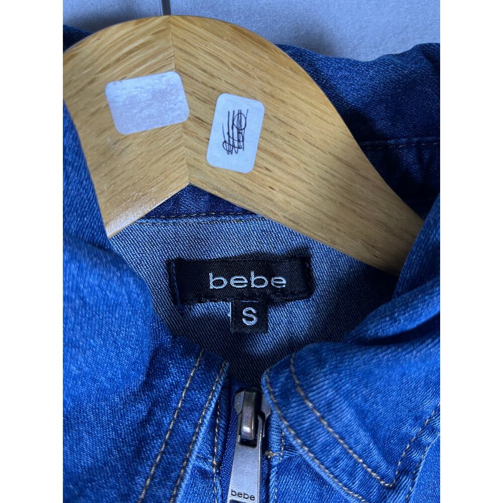 Bebe Jumpsuit Womens S Blue Short Sleeve Flare Leg Zip Up Front Denim Y2K Retro - Picture 2 of 3